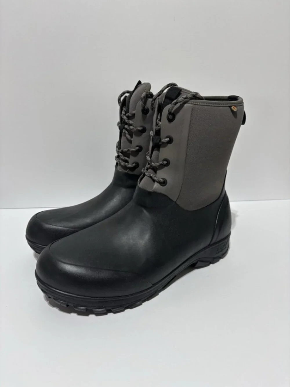 Bogs Men’s Sauvie Waterproof Snow Boots Gray Multi, Size 11 M